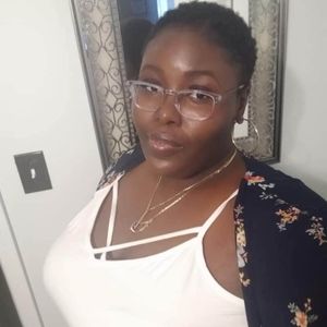 Meet your Posher, Michaela